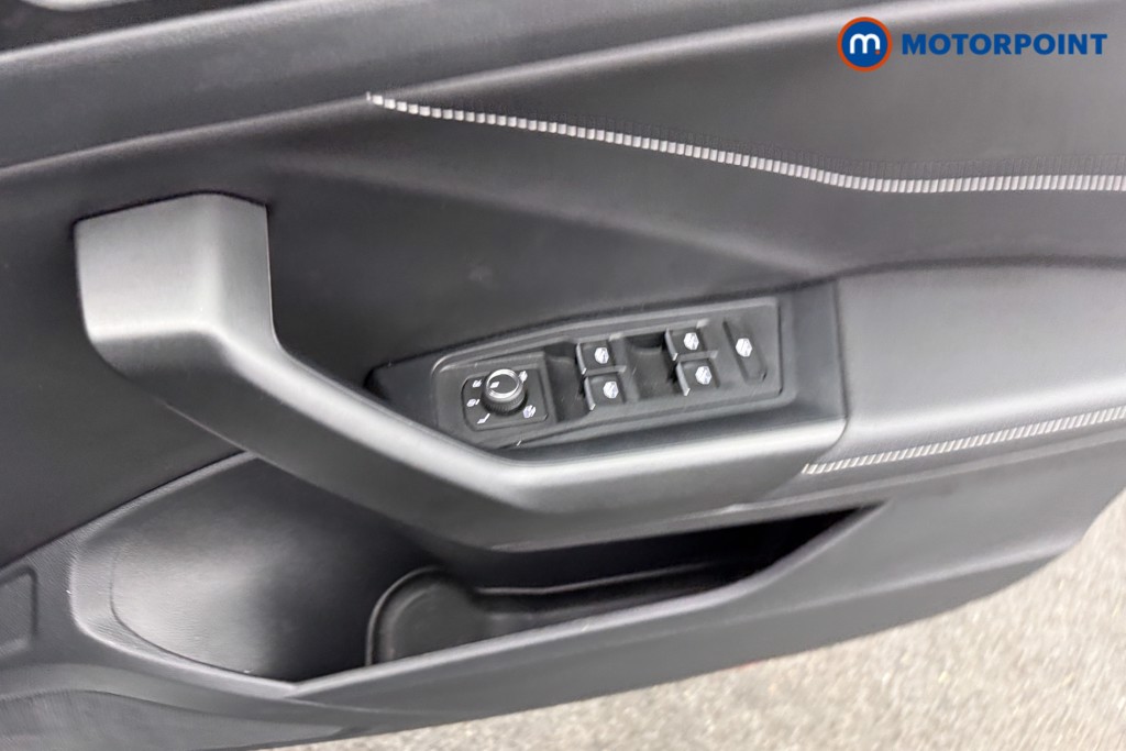 Volkswagen T-Roc Black Edition Automatic Petrol SUV - Stock Number (1607095) - 17th supplementary image