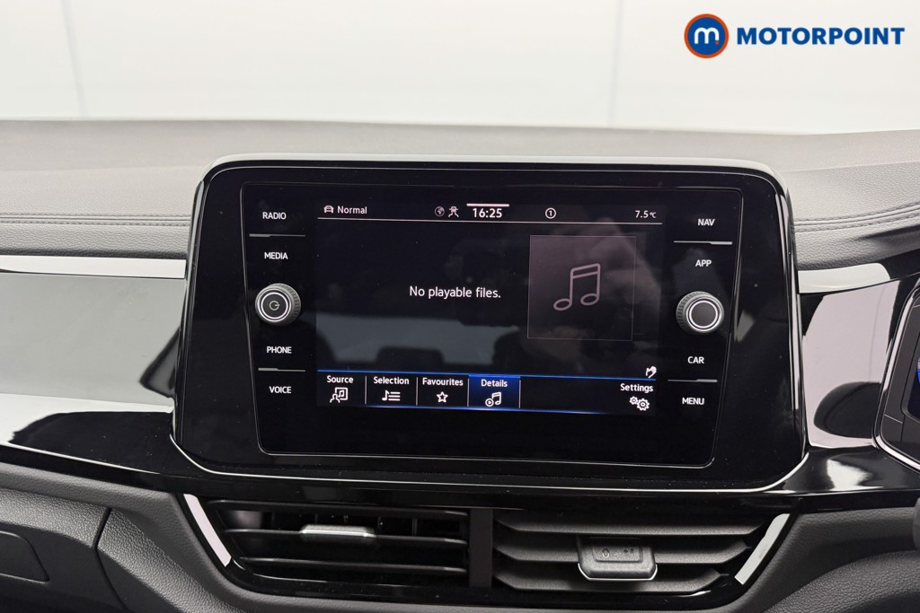 Volkswagen T-Roc Black Edition Automatic Petrol SUV - Stock Number (1607096) - 7th supplementary image