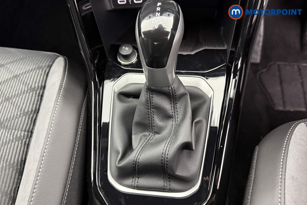 Volkswagen T-Roc Black Edition Automatic Petrol SUV - Stock Number (1607096) - 13th supplementary image