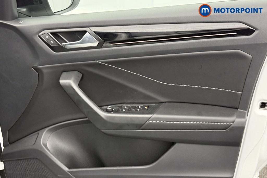 Volkswagen T-Roc Black Edition Automatic Petrol SUV - Stock Number (1607096) - 18th supplementary image