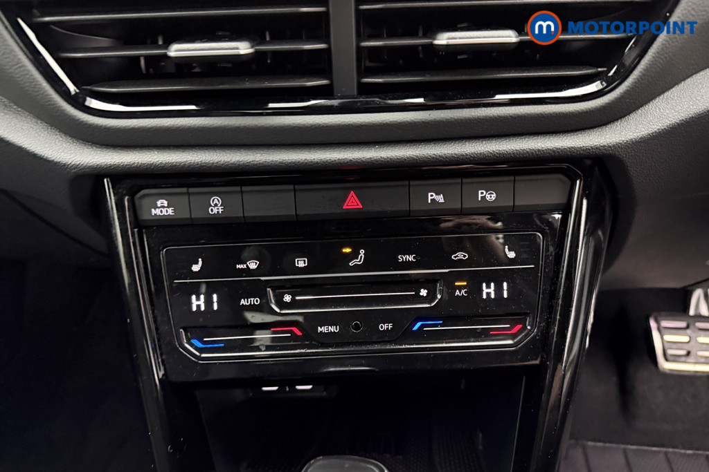 Volkswagen T-Roc Black Edition Automatic Petrol SUV - Stock Number (1607100) - 12th supplementary image