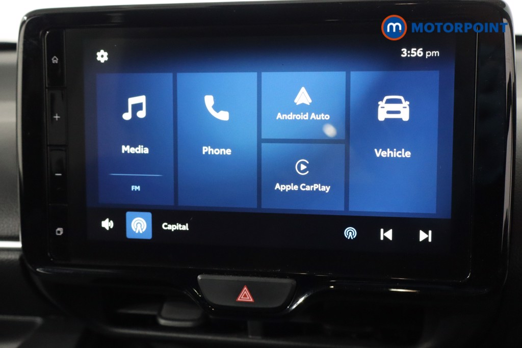 Toyota Yaris Design Automatic Petrol-Electric Hybrid Hatchback - Stock Number (1607378) - 2nd supplementary image