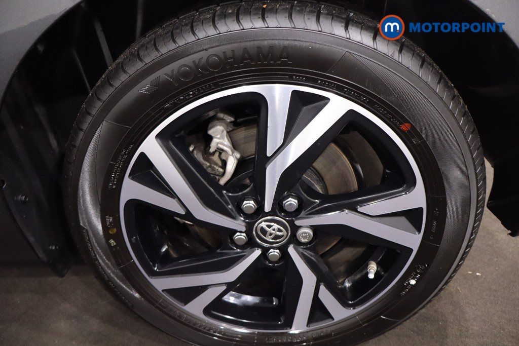 Toyota Yaris Design Automatic Petrol-Electric Hybrid Hatchback - Stock Number (1607378) - 12th supplementary image