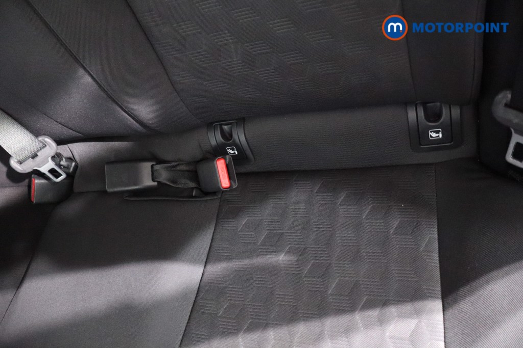 Toyota Yaris Design Automatic Petrol-Electric Hybrid Hatchback - Stock Number (1607378) - 23rd supplementary image