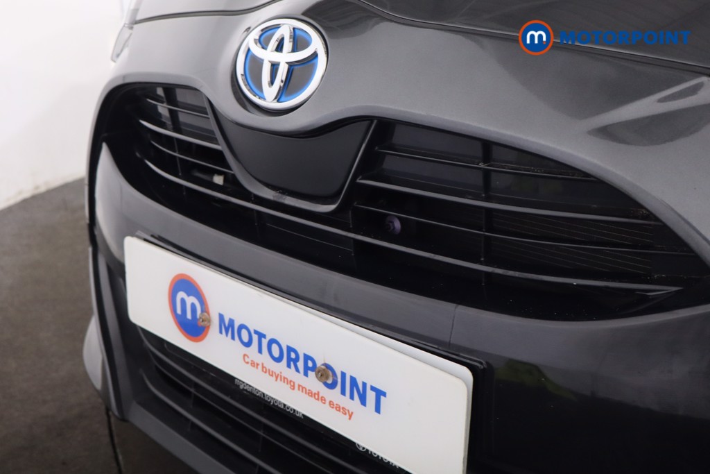 Toyota Yaris Design Automatic Petrol-Electric Hybrid Hatchback - Stock Number (1607378) - 25th supplementary image