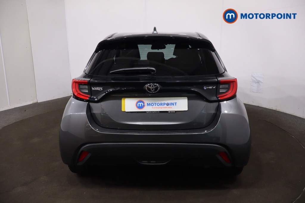 Toyota Yaris Design Automatic Petrol-Electric Hybrid Hatchback - Stock Number (1607378) - 30th supplementary image