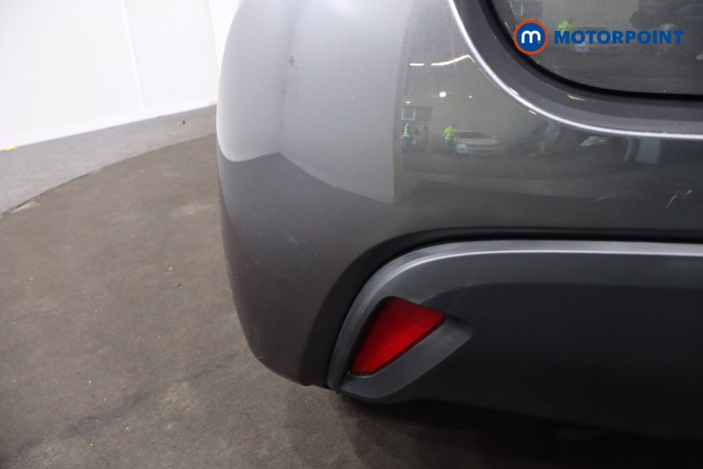 Toyota Yaris Design Automatic Petrol-Electric Hybrid Hatchback - Stock Number (1607378) - 32nd supplementary image