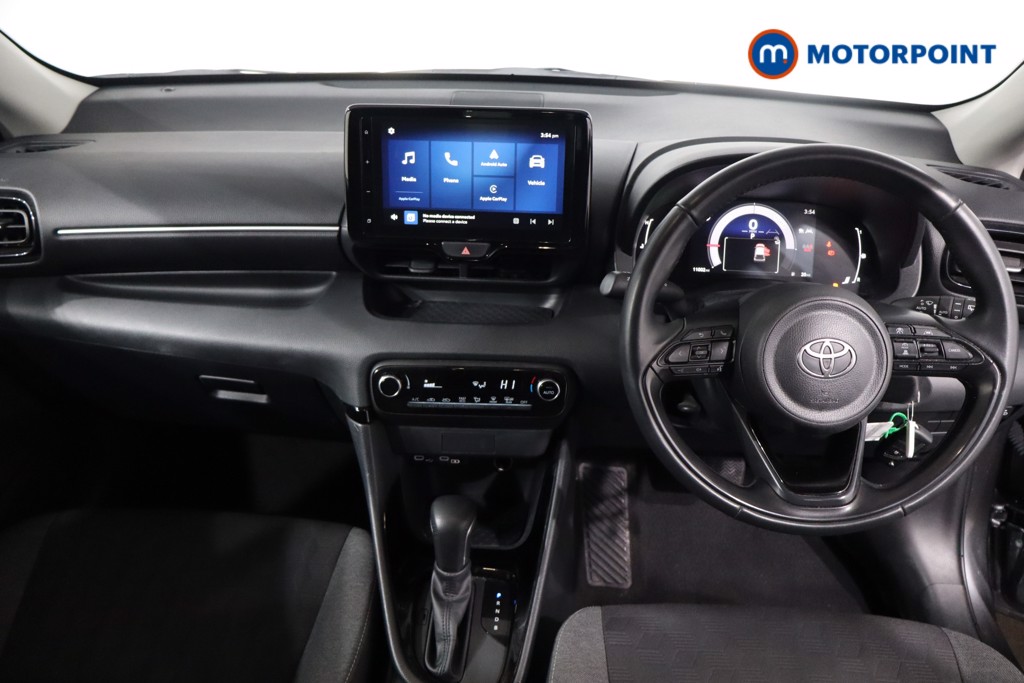 Toyota Yaris Design Automatic Petrol-Electric Hybrid Hatchback - Stock Number (1607378) - 1st supplementary image
