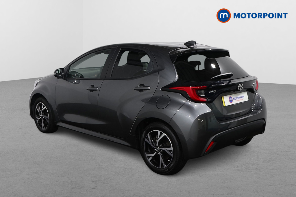 Toyota Yaris Design Automatic Petrol-Electric Hybrid Hatchback - Stock Number (1607378) - Passenger side rear corner