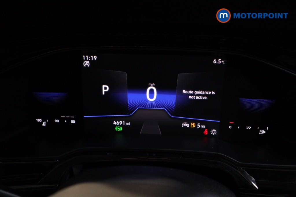 Volkswagen Polo Life Automatic Petrol Hatchback - Stock Number (1607479) - 5th supplementary image