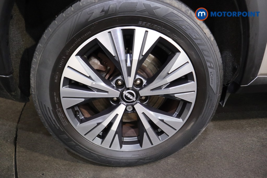 Nissan X-Trail N-Connecta Automatic Petrol-Electric Hybrid SUV - Stock Number (1607481) - 19th supplementary image