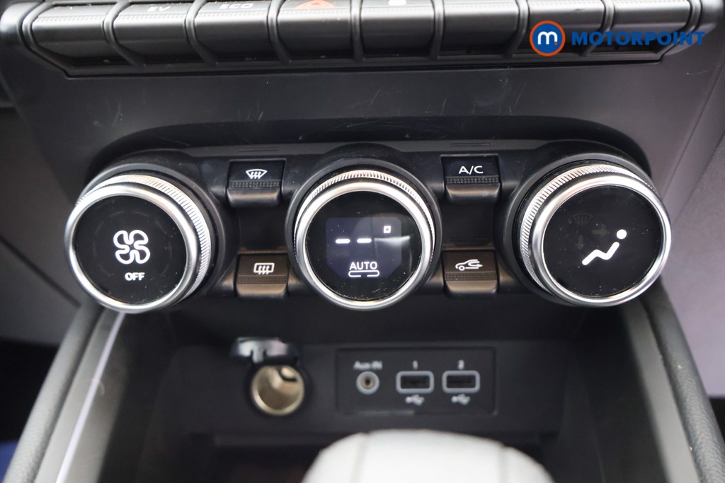 Renault Clio Evolution Automatic Petrol-Electric Hybrid Hatchback - Stock Number (1607528) - 11th supplementary image