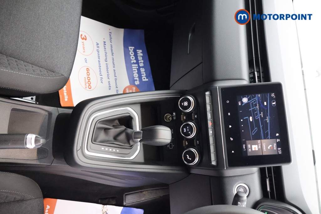 Renault Clio Evolution Automatic Petrol-Electric Hybrid Hatchback - Stock Number (1607528) - 17th supplementary image