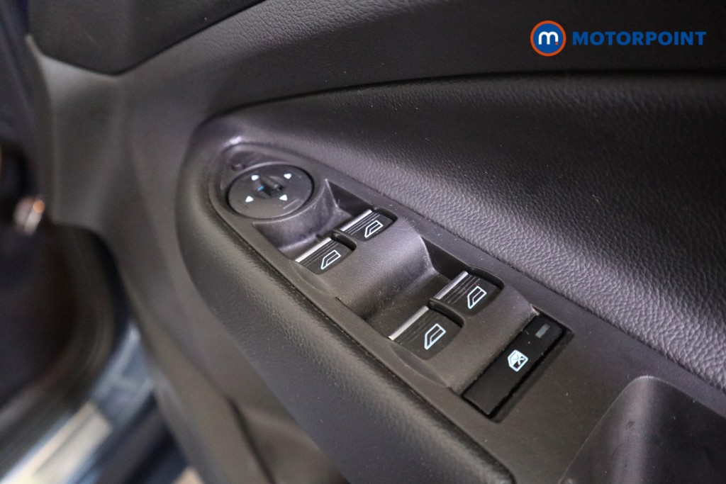 Ford Kuga St-Line Manual Diesel SUV - Stock Number (1607603) - 14th supplementary image