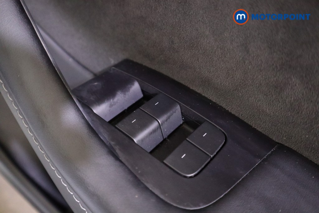 Tesla Model 3 Long Range Automatic Electric Saloon - Stock Number (1607634) - 8th supplementary image