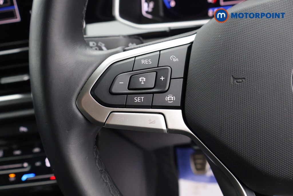 Volkswagen T-Roc R-Line Manual Petrol SUV - Stock Number (1607671) - 2nd supplementary image