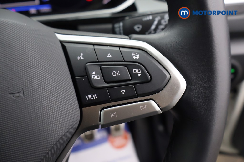 Volkswagen T-Roc R-Line Manual Petrol SUV - Stock Number (1607671) - 3rd supplementary image