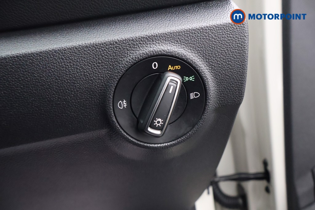 Volkswagen T-Roc R-Line Manual Petrol SUV - Stock Number (1607671) - 5th supplementary image