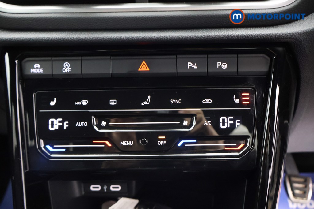 Volkswagen T-Roc R-Line Manual Petrol SUV - Stock Number (1607671) - 7th supplementary image