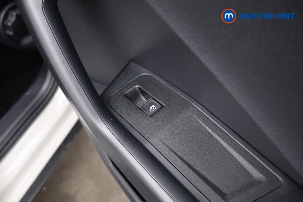 Volkswagen T-Roc R-Line Manual Petrol SUV - Stock Number (1607671) - 22nd supplementary image