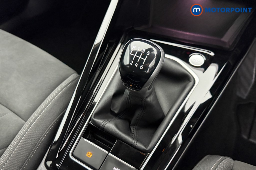 Volkswagen Golf Style Edition Manual Petrol Hatchback - Stock Number (1607723) - 12th supplementary image