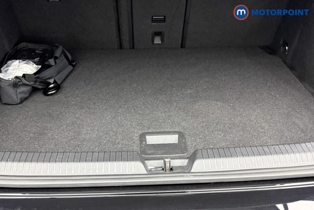 Volkswagen Golf Style Edition Manual Petrol Hatchback - Stock Number (1607723) - 20th supplementary image