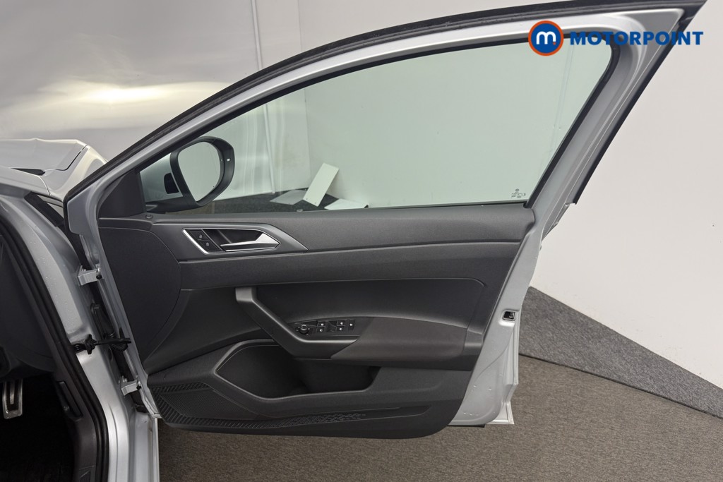 Volkswagen Taigo R-Line Automatic Petrol SUV - Stock Number (1608080) - 18th supplementary image