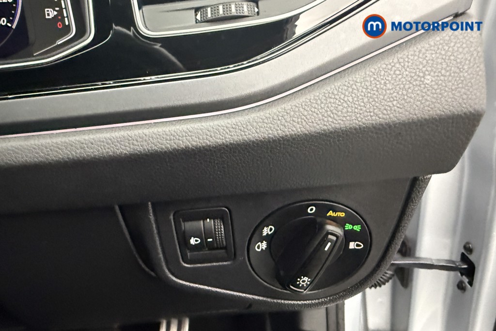 Volkswagen Taigo R-Line Automatic Petrol SUV - Stock Number (1608080) - 21st supplementary image