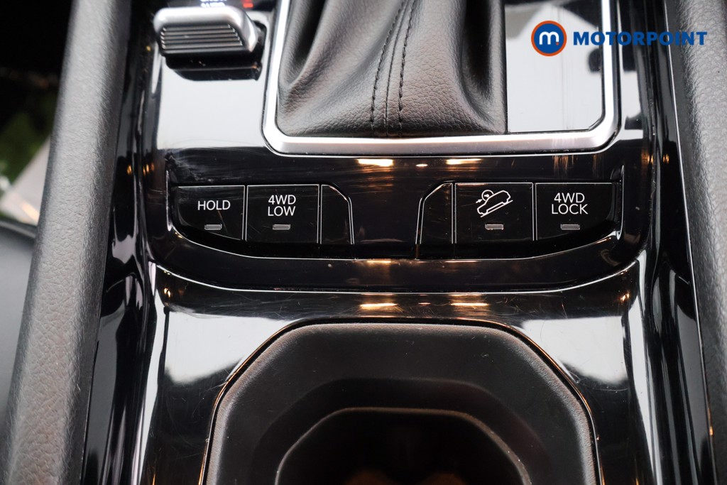 Jeep Compass S Model Automatic Petrol Plug-In Hybrid SUV - Stock Number (1608339) - 12th supplementary image