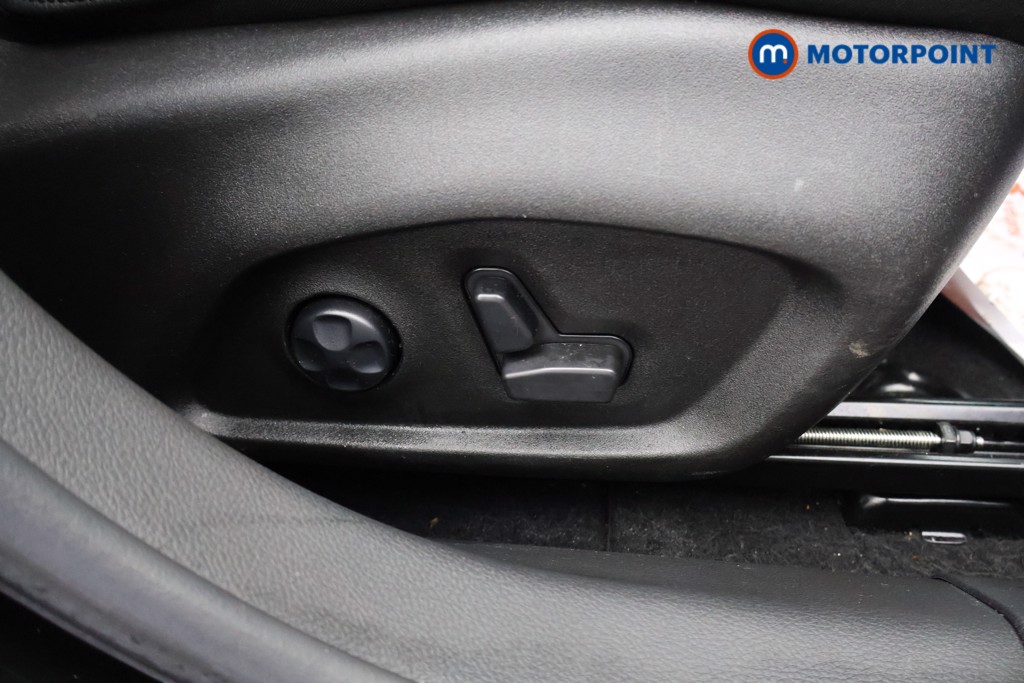 Jeep Compass S Model Automatic Petrol Plug-In Hybrid SUV - Stock Number (1608339) - 17th supplementary image