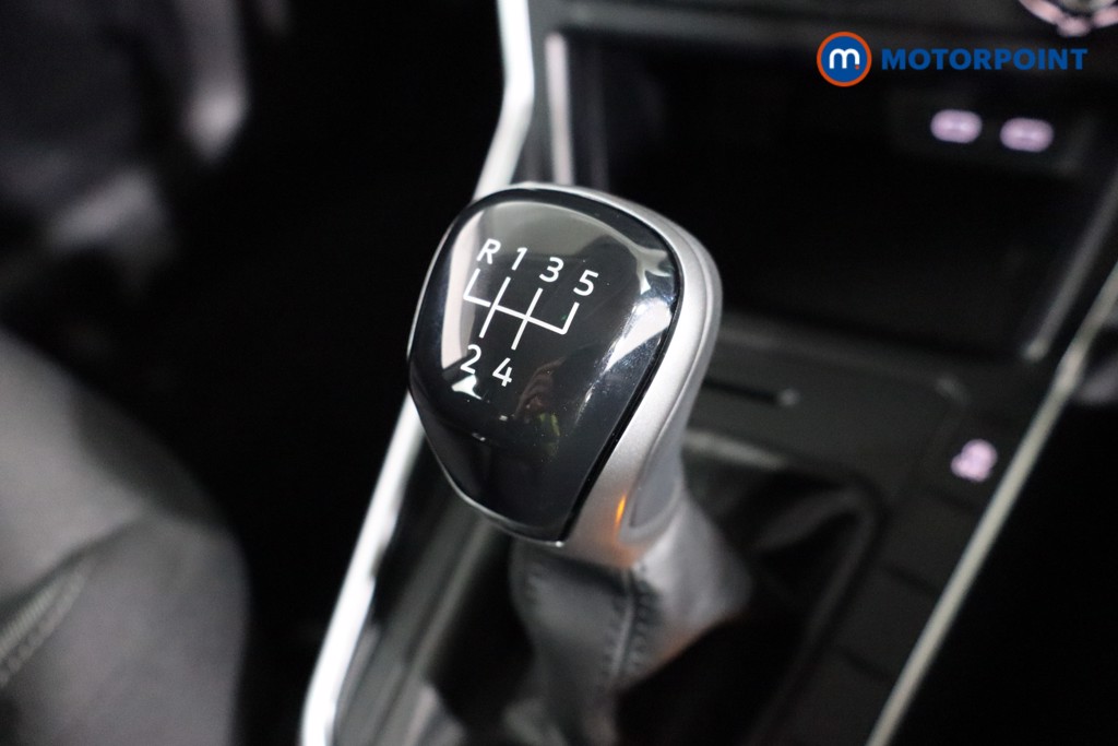 Volkswagen Polo Life Manual Petrol Hatchback - Stock Number (1608583) - 5th supplementary image