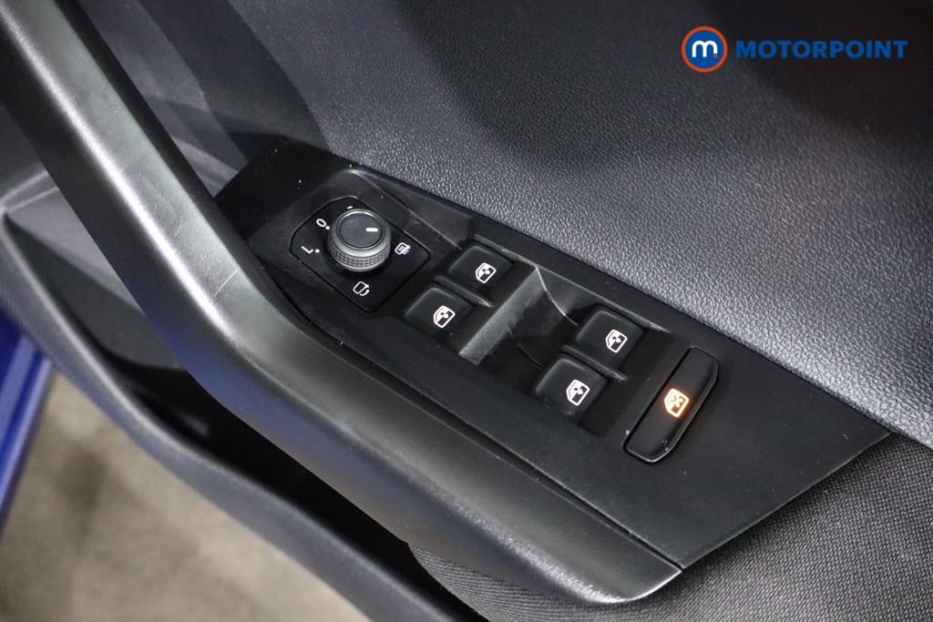 Volkswagen Polo Life Manual Petrol Hatchback - Stock Number (1608583) - 12th supplementary image