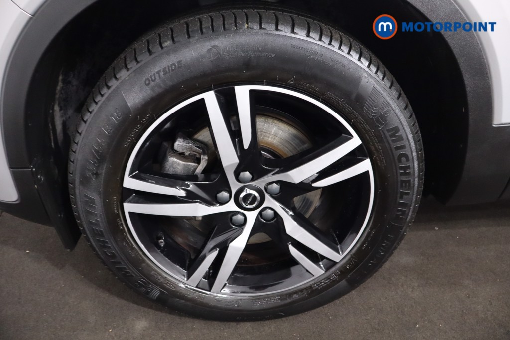 Volvo Xc40 Plus Automatic Petrol SUV - Stock Number (1608668) - 11th supplementary image