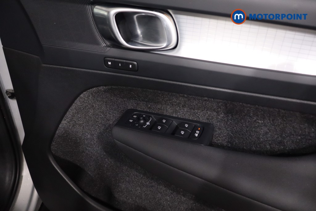 Volvo Xc40 Plus Automatic Petrol SUV - Stock Number (1608668) - 22nd supplementary image