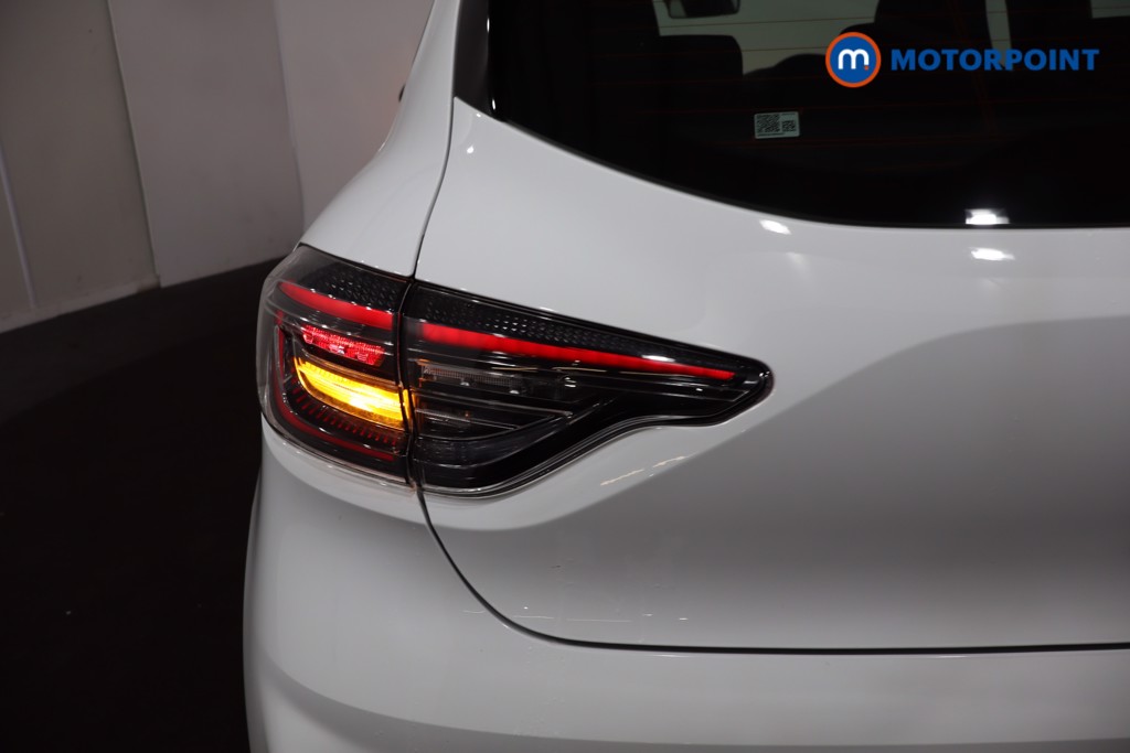 Renault Clio Evolution Automatic Petrol-Electric Hybrid Hatchback - Stock Number (1608899) - 30th supplementary image