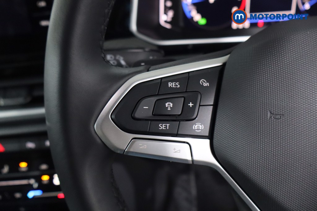 Volkswagen T-Roc R-Line Automatic Petrol SUV - Stock Number (1608920) - 7th supplementary image