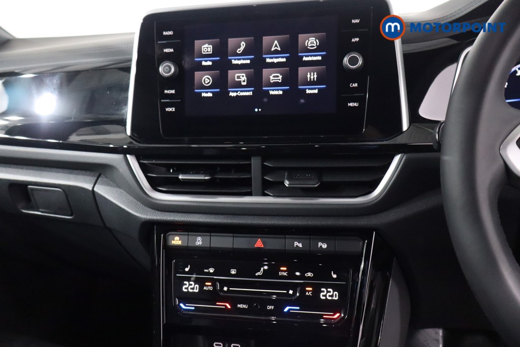 Volkswagen T-Roc R-Line Automatic Petrol SUV - Stock Number (1608920) - 18th supplementary image