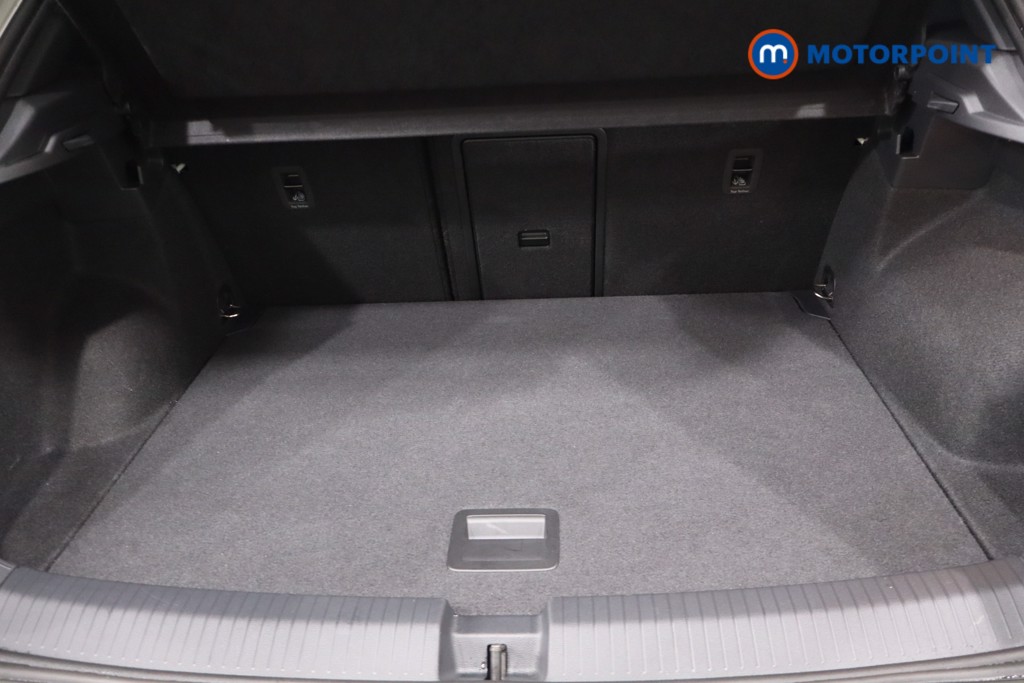 Volkswagen T-Roc R-Line Automatic Petrol SUV - Stock Number (1608920) - 40th supplementary image