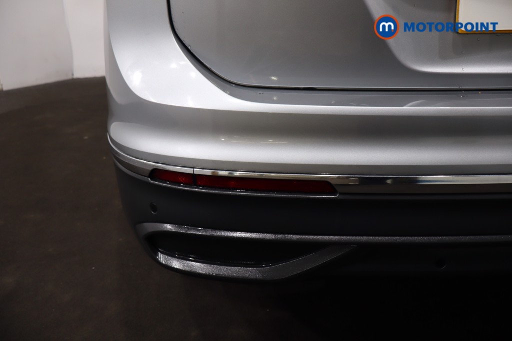 Volkswagen Tiguan Allspace Life Automatic Petrol SUV - Stock Number (1608922) - 39th supplementary image