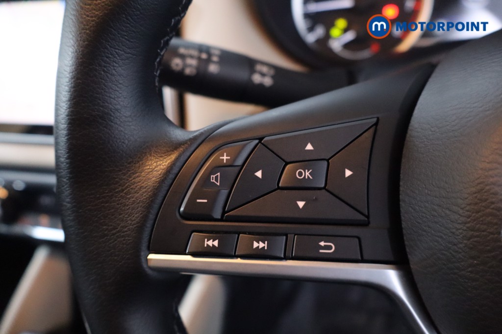 Nissan Micra Tekna Automatic Petrol Hatchback - Stock Number (1608997) - 7th supplementary image