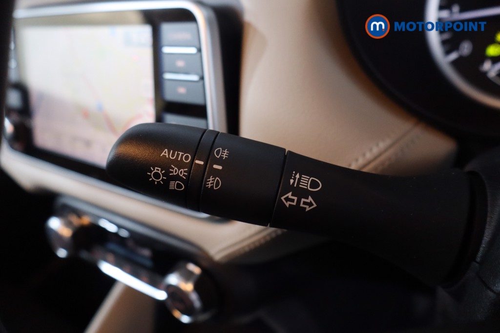 Nissan Micra Tekna Automatic Petrol Hatchback - Stock Number (1608997) - 14th supplementary image