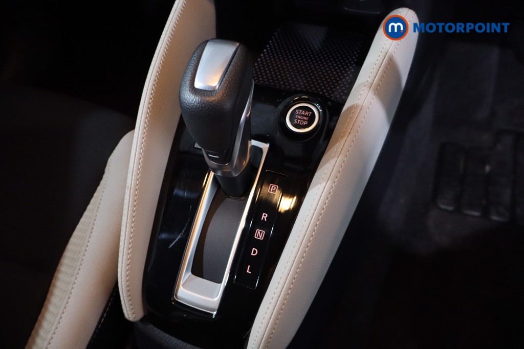 Nissan Micra Tekna Automatic Petrol Hatchback - Stock Number (1608997) - 19th supplementary image