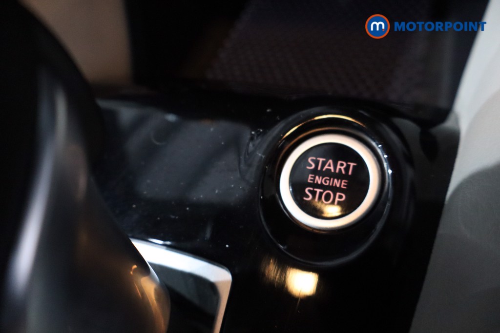 Nissan Micra Tekna Automatic Petrol Hatchback - Stock Number (1608997) - 20th supplementary image