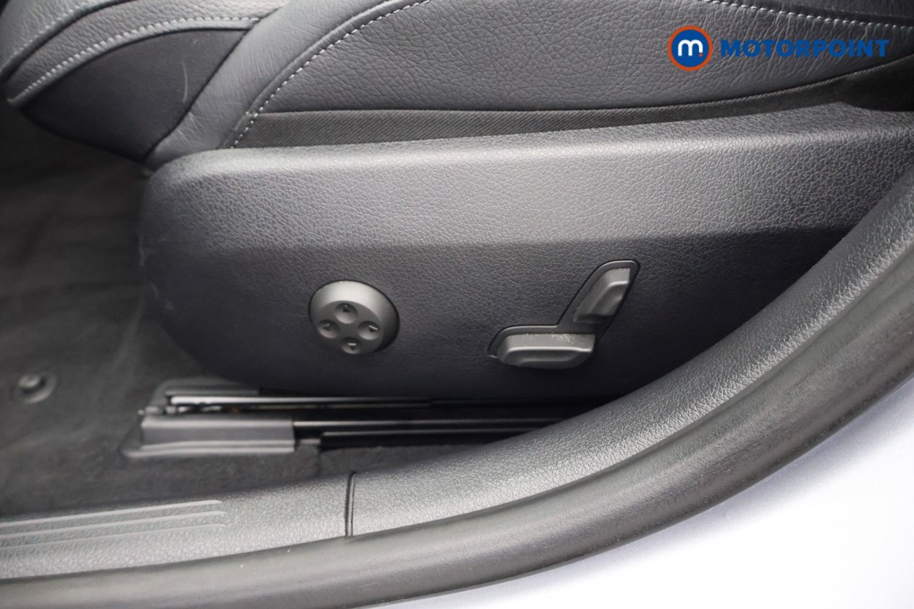 Mercedes-Benz C Class Amg Line Automatic Diesel Estate - Stock Number (1609094) - 30th supplementary image