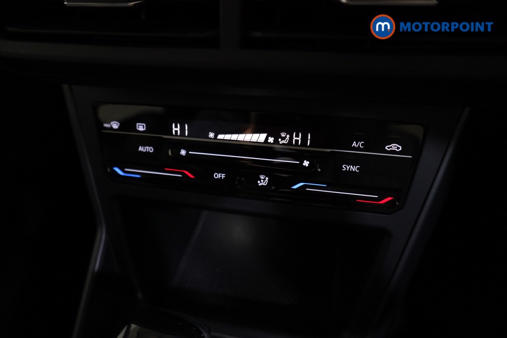 Volkswagen Polo R-Line Automatic Petrol Hatchback - Stock Number (1609140) - 8th supplementary image