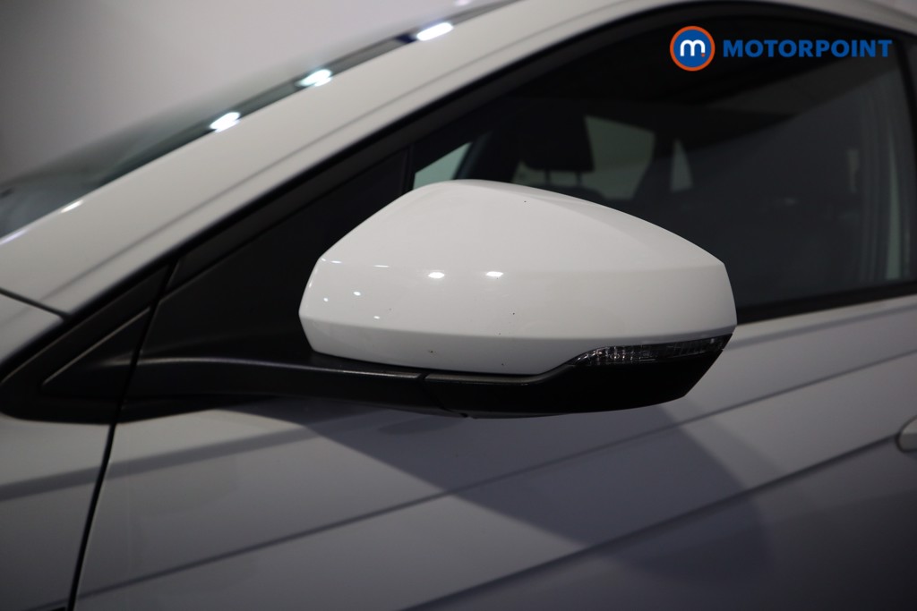 Volkswagen Polo R-Line Automatic Petrol Hatchback - Stock Number (1609140) - 30th supplementary image