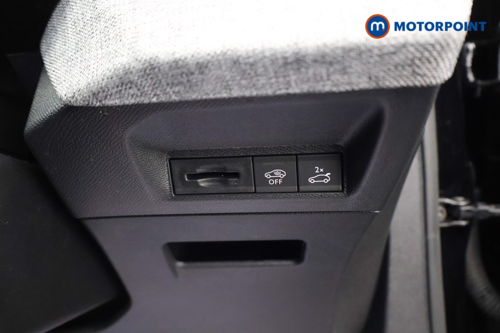 Peugeot 5008 GT Automatic Petrol SUV - Stock Number (1609170) - 5th supplementary image