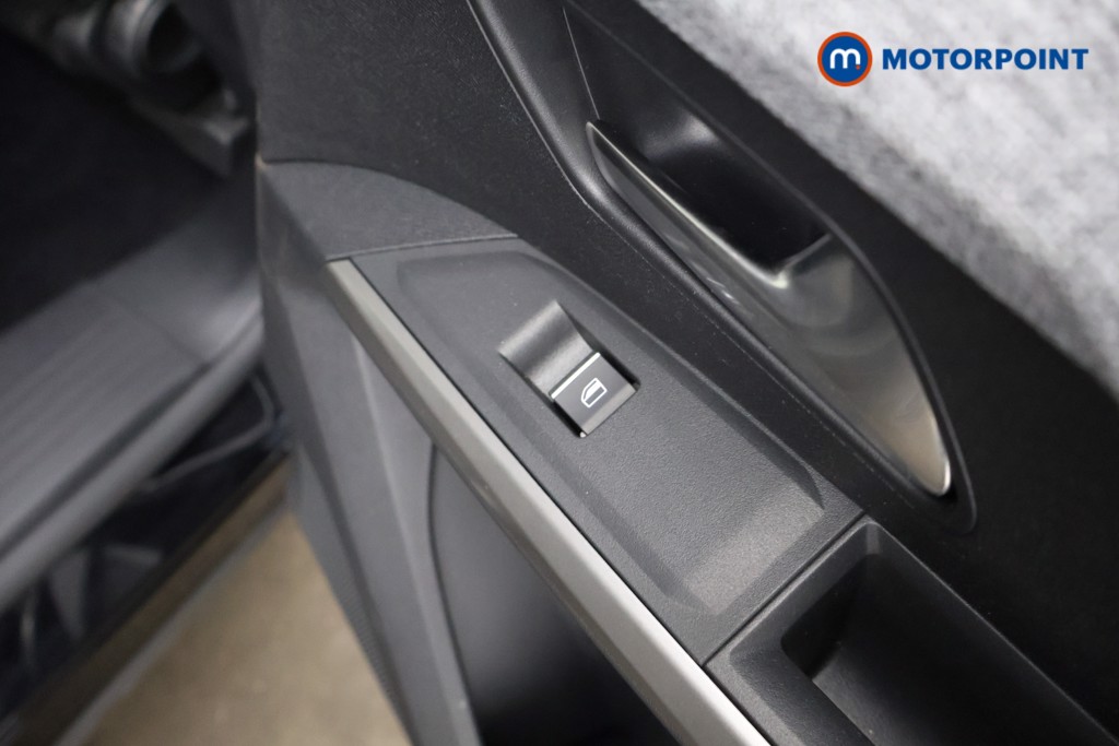 Peugeot 5008 GT Automatic Petrol SUV - Stock Number (1609170) - 21st supplementary image