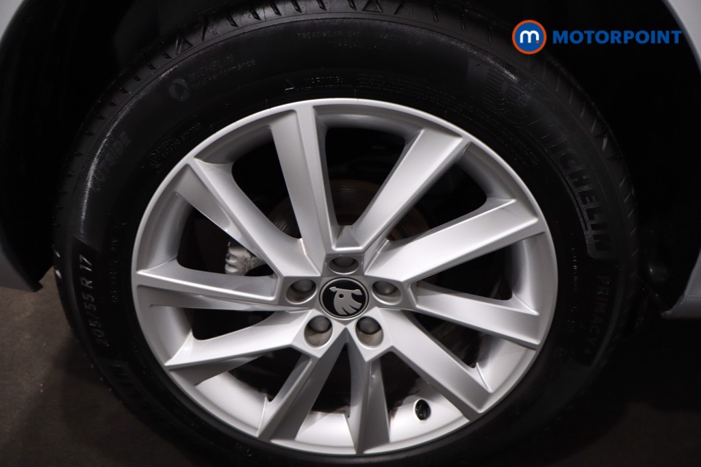 Skoda Kamiq Se Edition Manual Petrol SUV - Stock Number (1609188) - 9th supplementary image