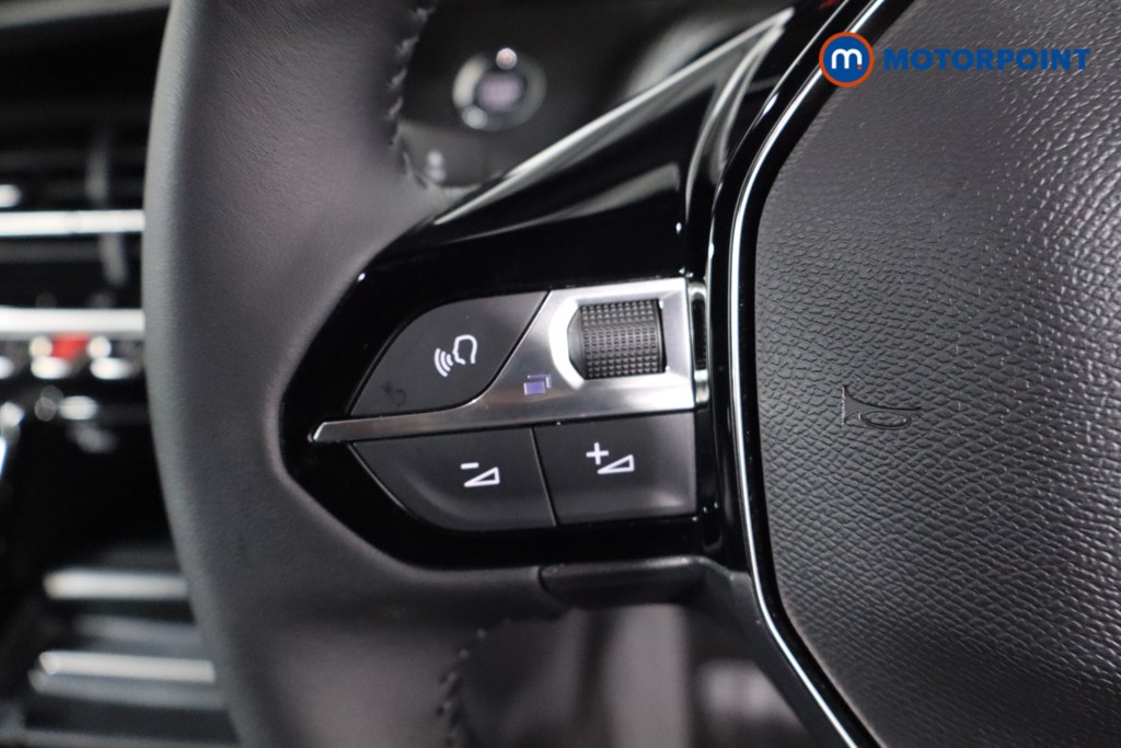 Peugeot 2008 Allure Manual Petrol SUV - Stock Number (1609205) - 7th supplementary image